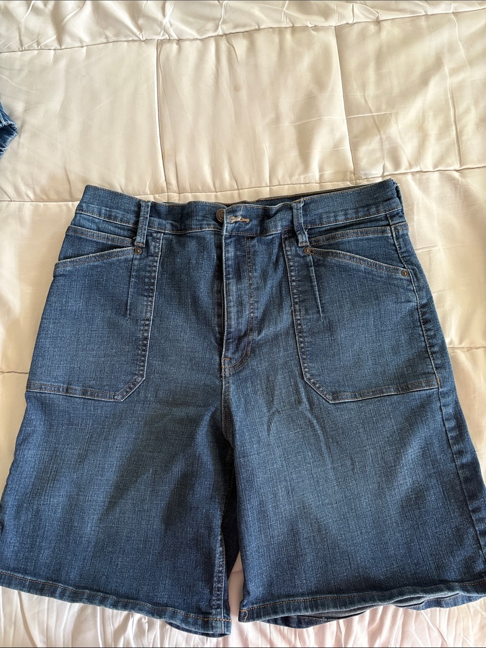 Bandolino Men's Relaxed Dark Blue Denim Shorts